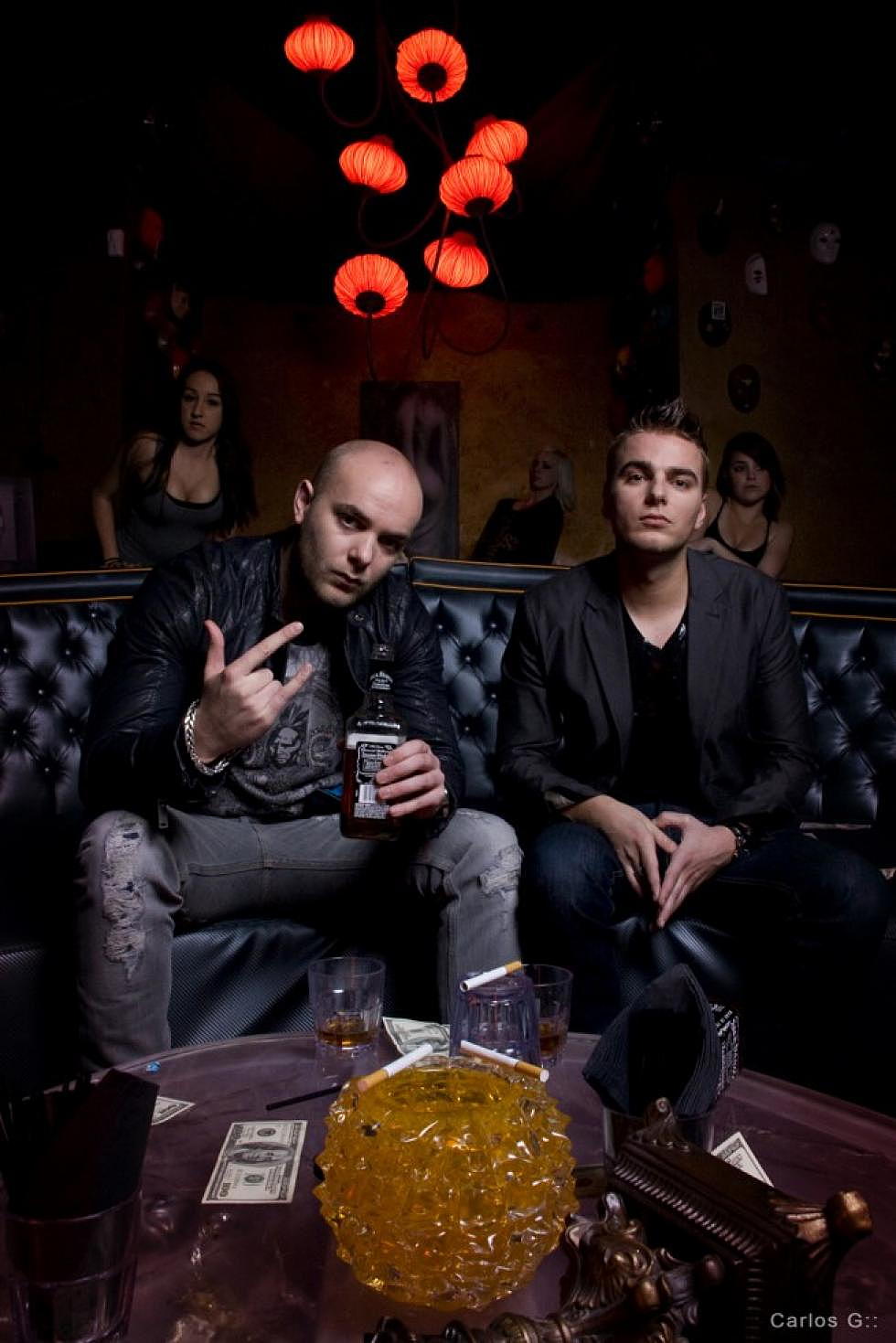 iHome Presents Quickie with a DJ IDentity Edition: Showtek